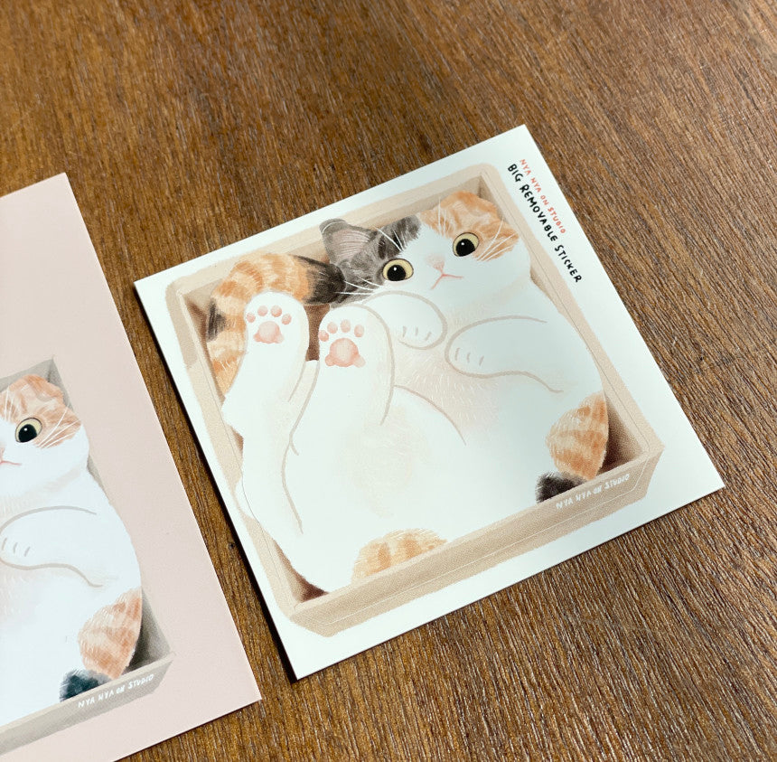 Sticker Repositionnable Calico Cat in Box